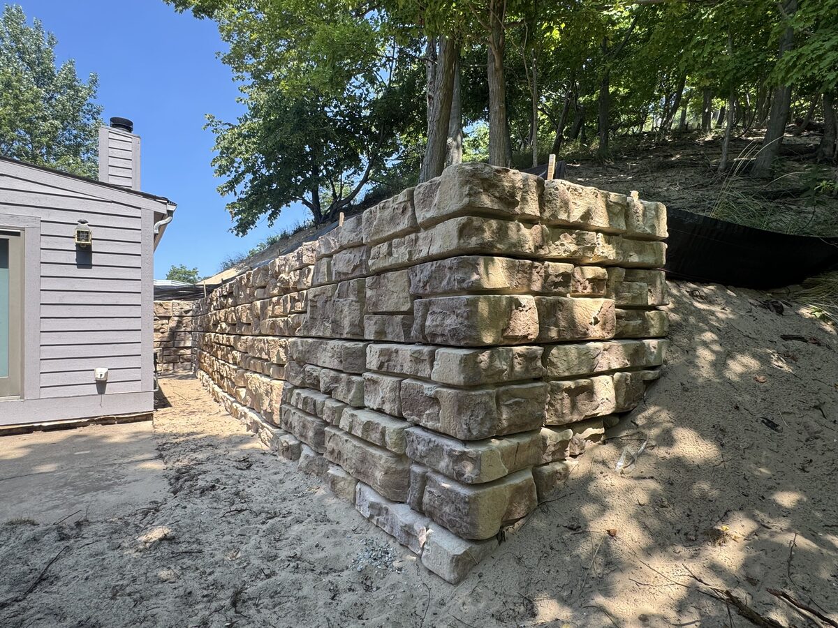 Completed segmental block retaining wall